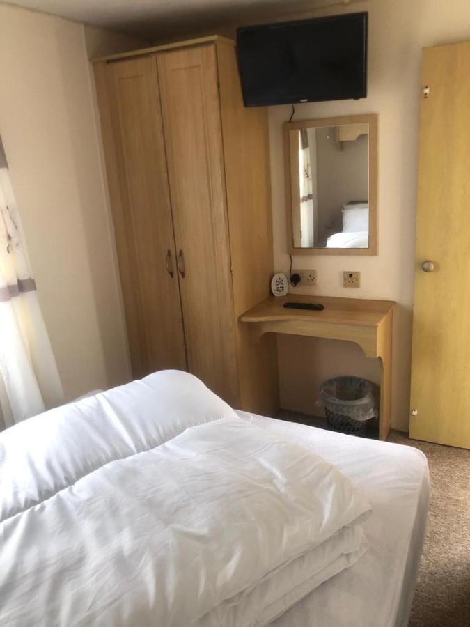 A4 The Chase 6 Berth Pet Friendly Caravan With Decking Ingoldmells Εξωτερικό φωτογραφία